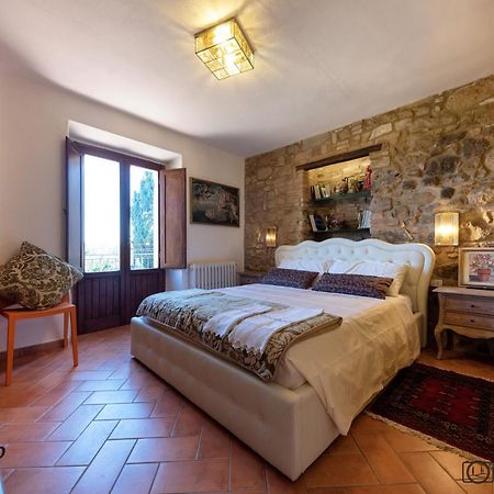 A Casa Di Rache & Bea Apartment Volterra Bagian luar foto