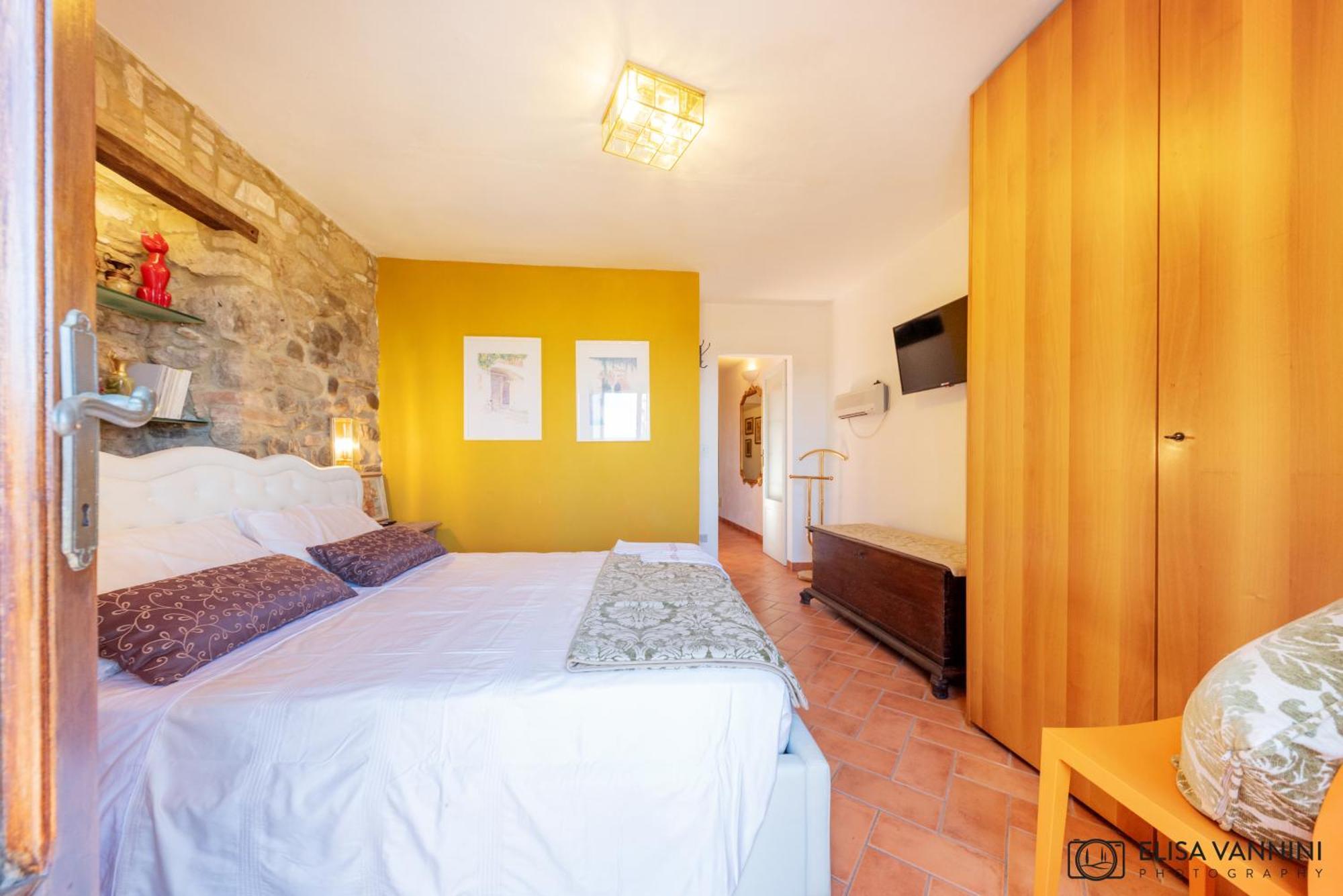 A Casa Di Rache & Bea Apartment Volterra Bagian luar foto