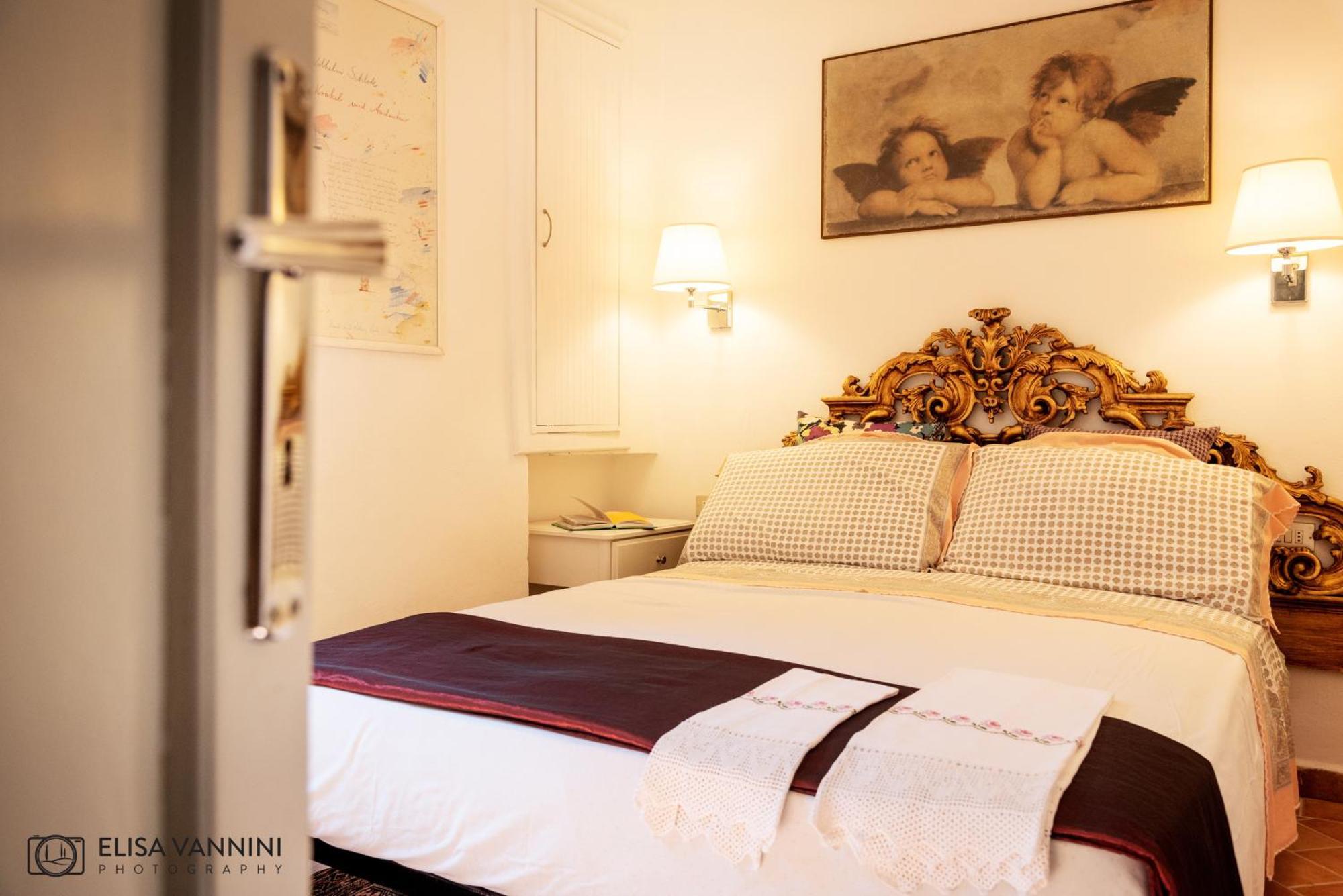 A Casa Di Rache & Bea Apartment Volterra Bagian luar foto